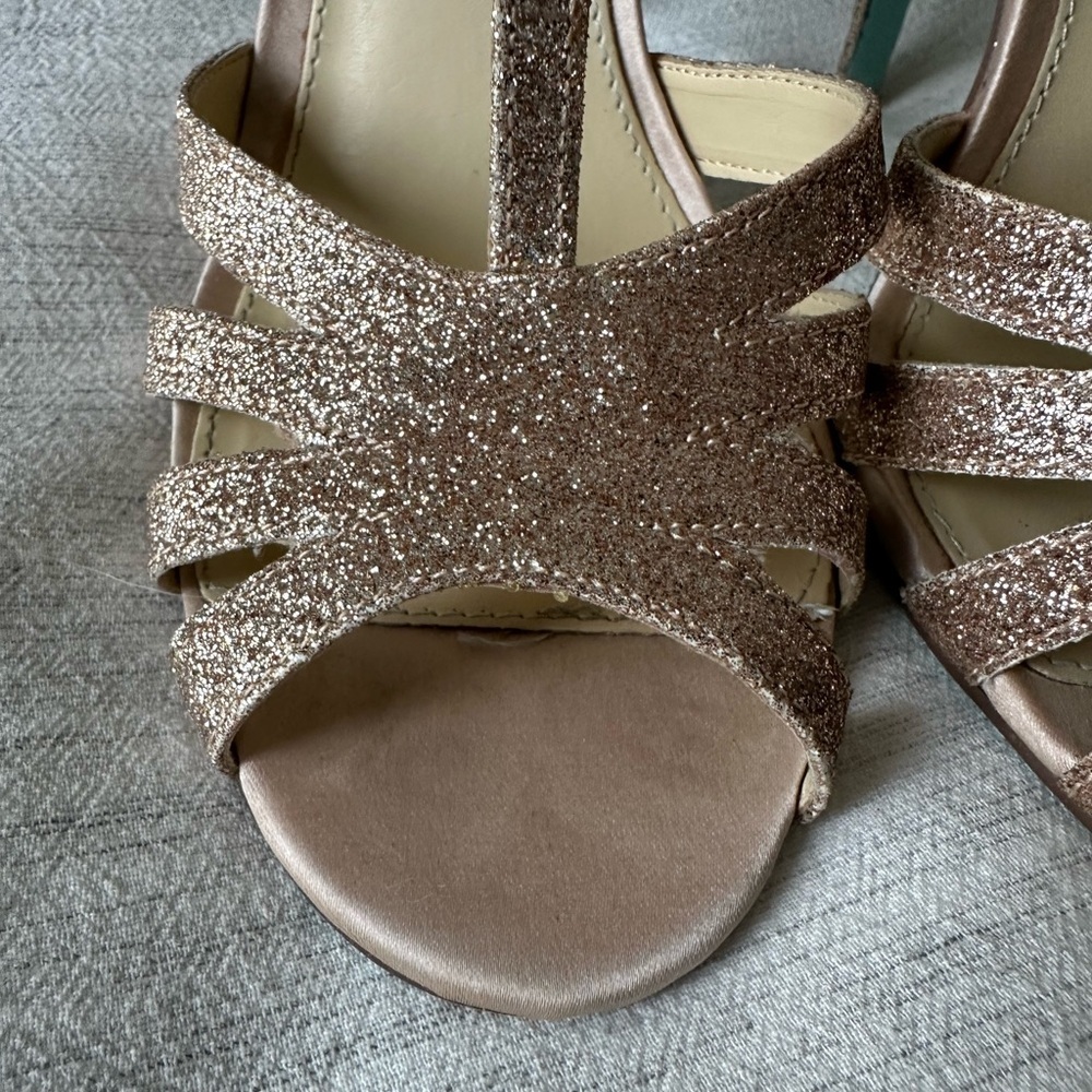 Blue by Betsy Johnson Sparkly Gold Heels, Size 9 - Picture 5 of 14